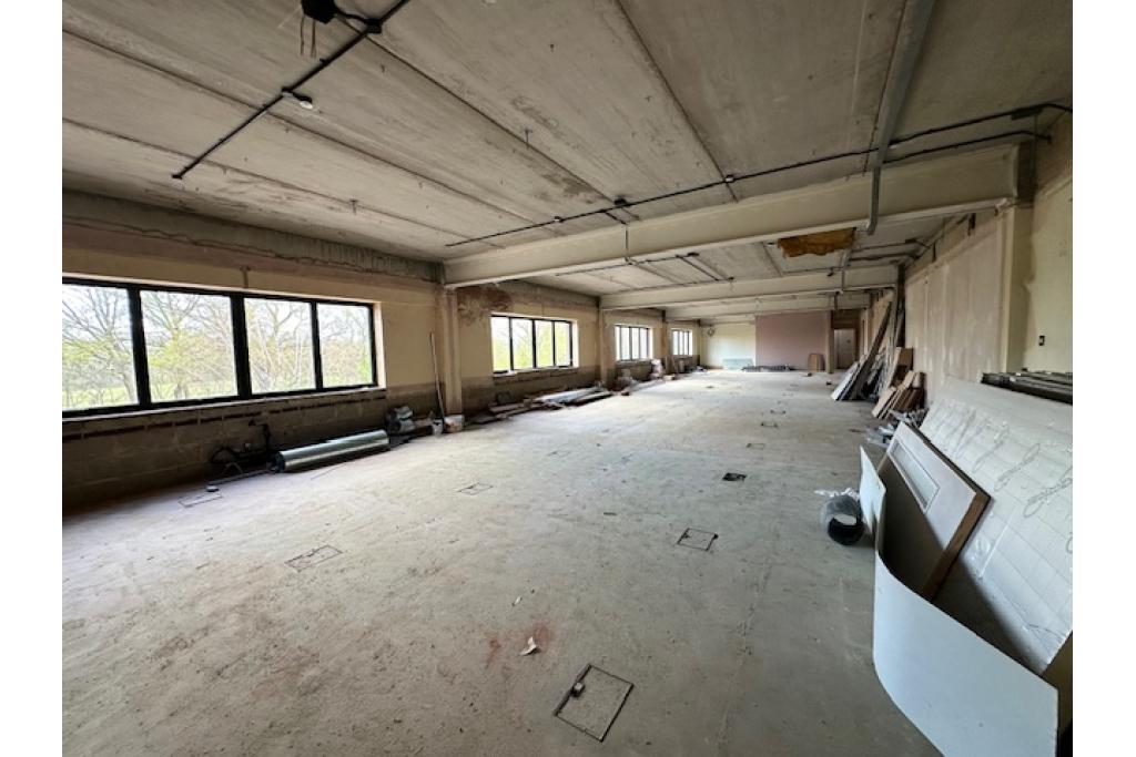 Penguin House, Lismirraine Industrial Park, Elstree Road, Elstree, Herts, WD6 3EA