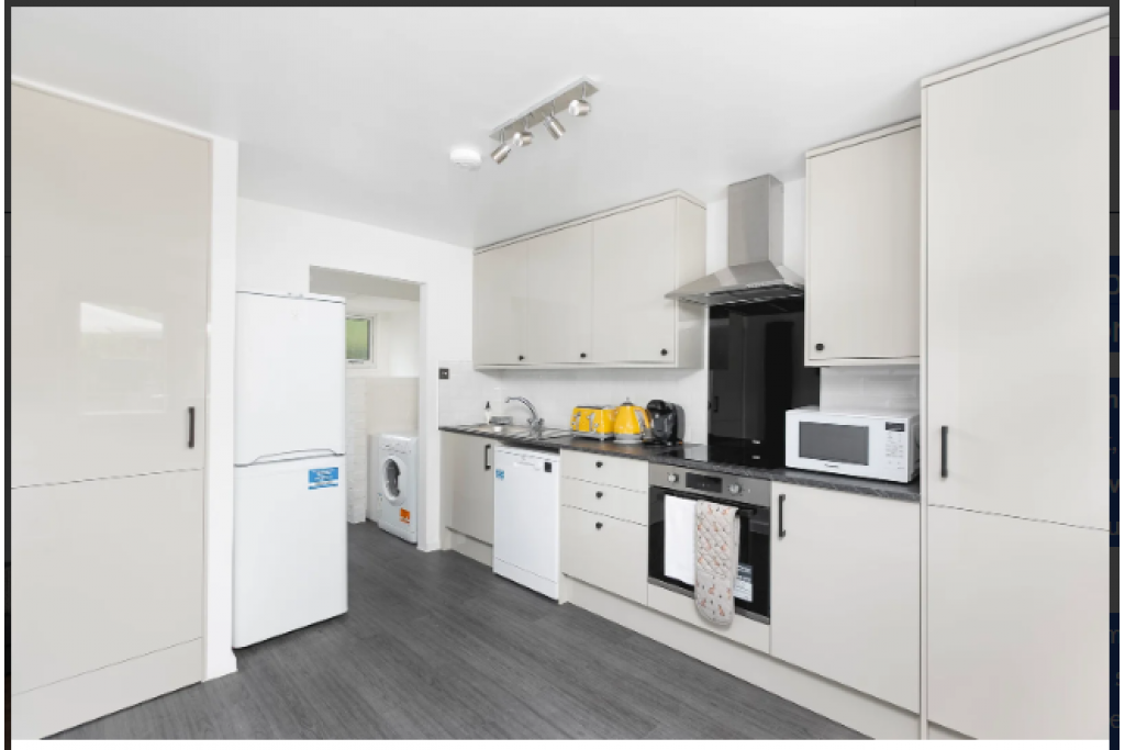 Holiday Accommodation in Stevenage – Hydean Way Cottage