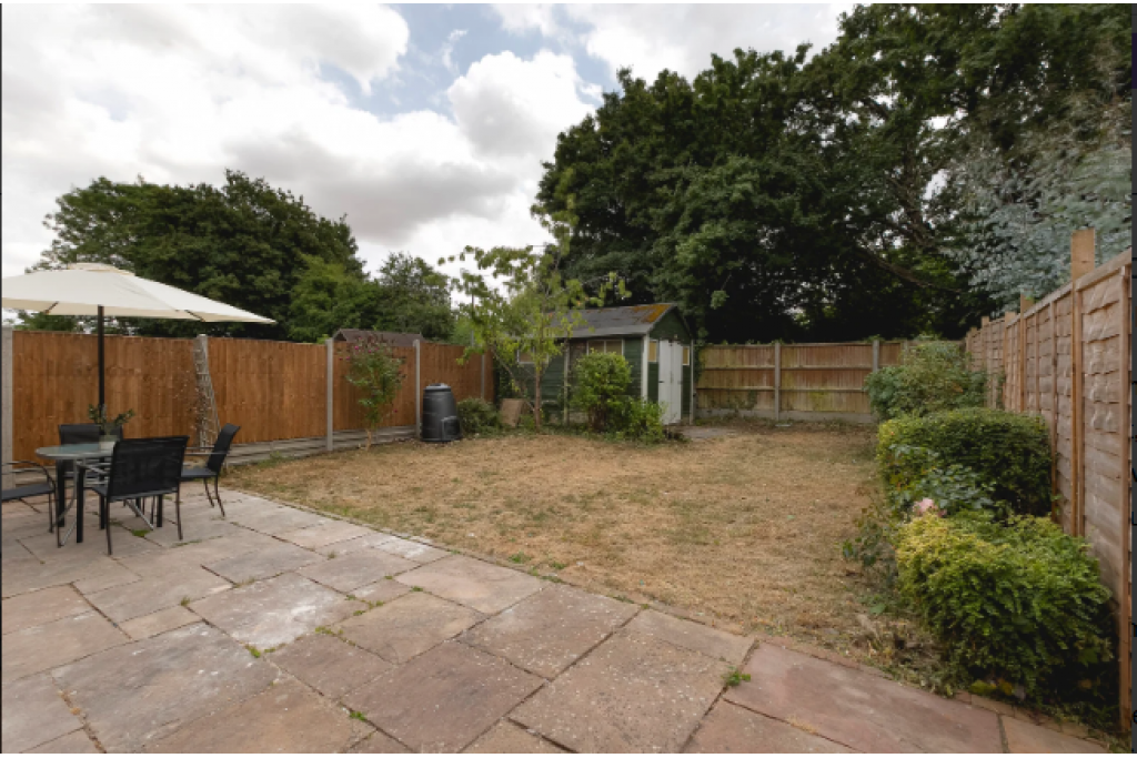 Holiday Accommodation in Stevenage – Hydean Way Cottage