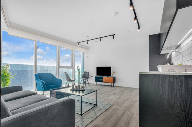 Ealing Broadway – Highly Rated London Serviced Apartments