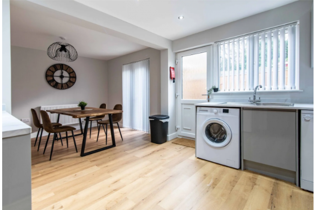 Nottingham Family Accommodation – Langdown House Apartment