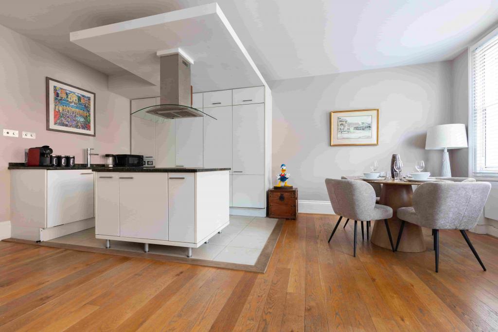 King Street VII – Modern Retreat in Covent Garden, London