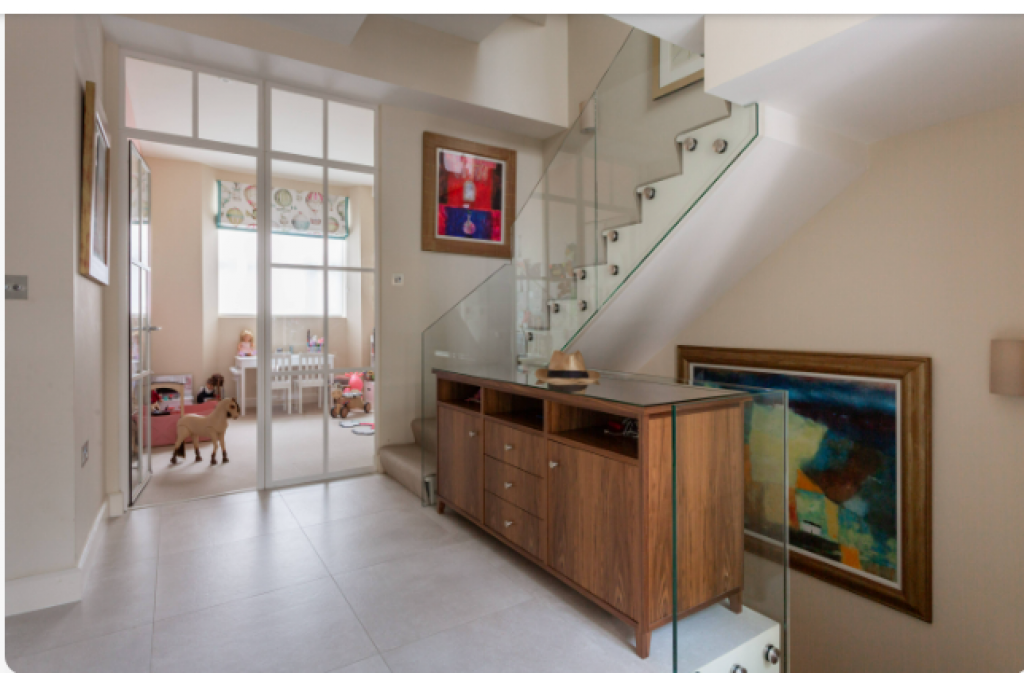 Campden Hill Gardens IV – Kensington Luxury Apartment