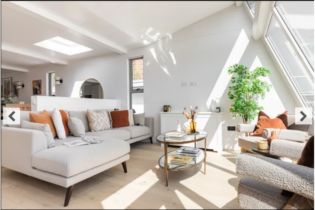 Cheyne Walk Houseboat – Chelsea