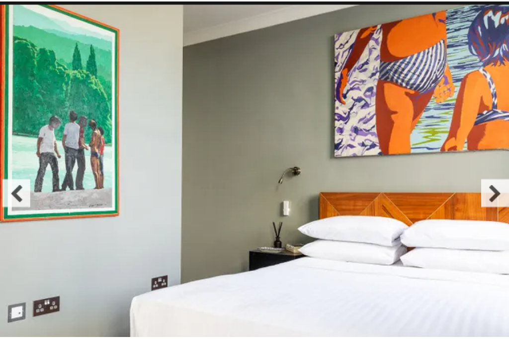 Abingdon Road IV – Kensington – Bright 2-Bedroom Apartment