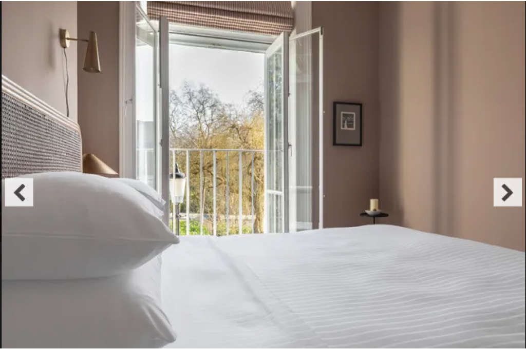 Ladbroke Grove XV – Notting Hill – Elegant 2-Bedroom Apartment with Juliet Balcony