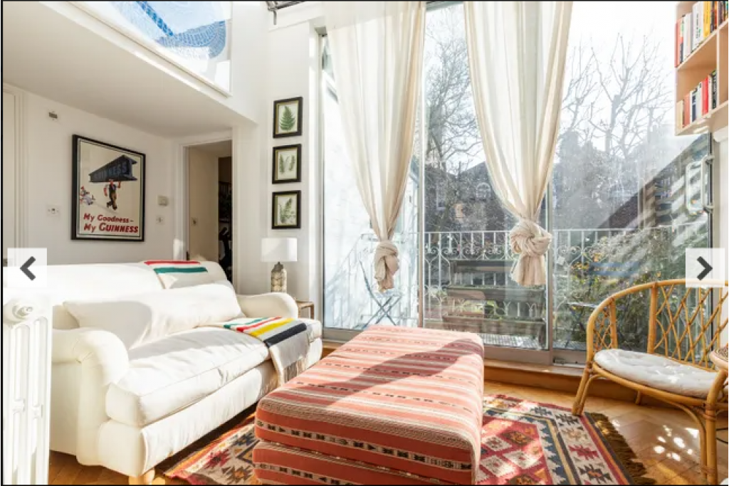 Milborne Grove – Chelsea – Colourful 4-Bedroom Townhouse with Charming Garden