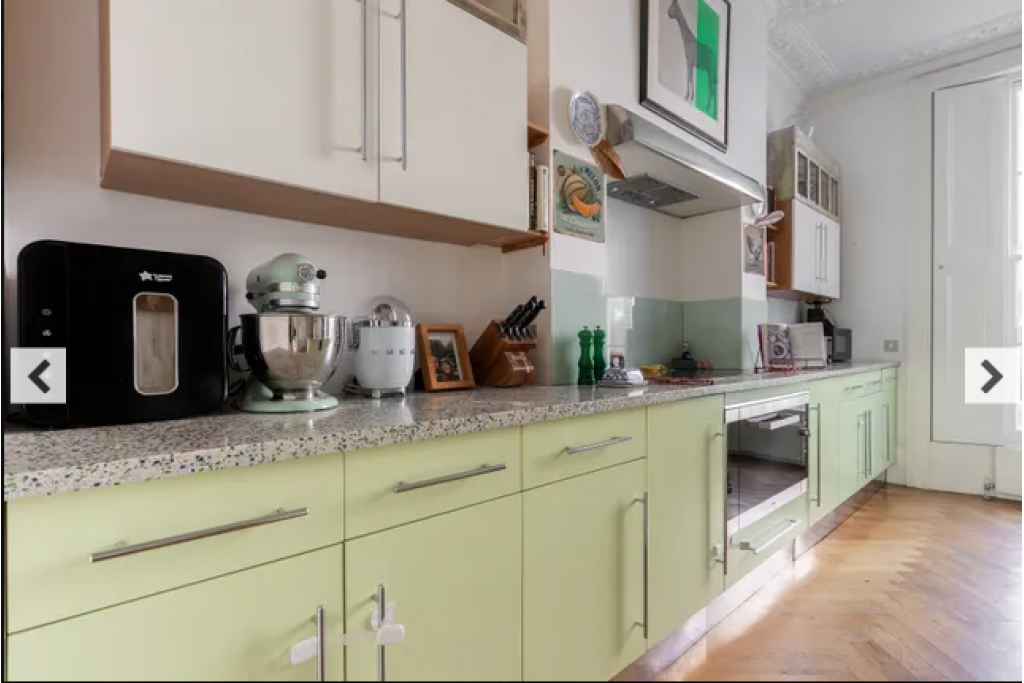 Milborne Grove – Chelsea – Colourful 4-Bedroom Townhouse with Charming Garden