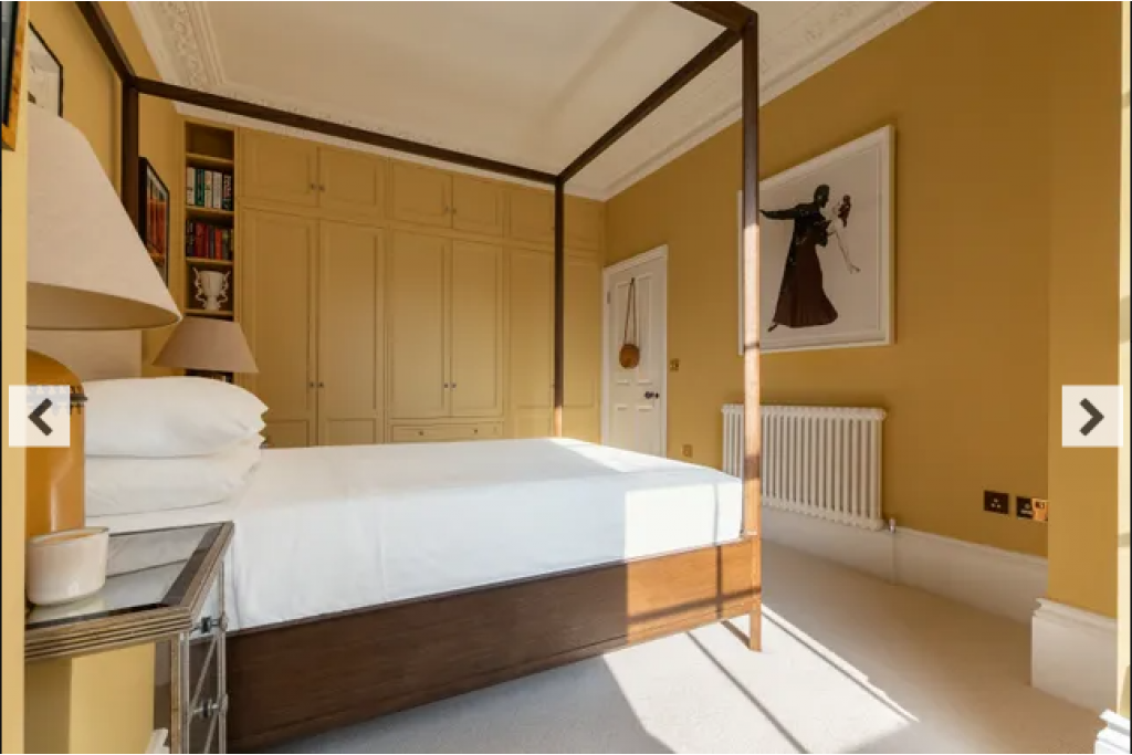 Milborne Grove – Chelsea – Colourful 4-Bedroom Townhouse with Charming Garden