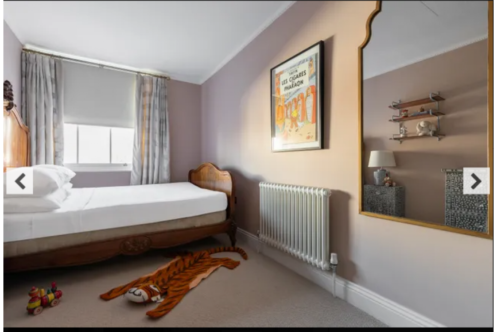 Milborne Grove – Chelsea – Colourful 4-Bedroom Townhouse with Charming Garden