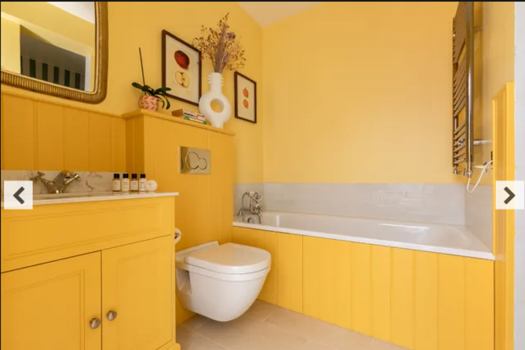 Milborne Grove – Chelsea – Colourful 4-Bedroom Townhouse with Charming Garden