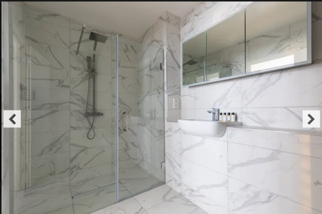 Canning Place Mews – Kensington – Charming 3-Bedroom Mews Home with Modern Comforts