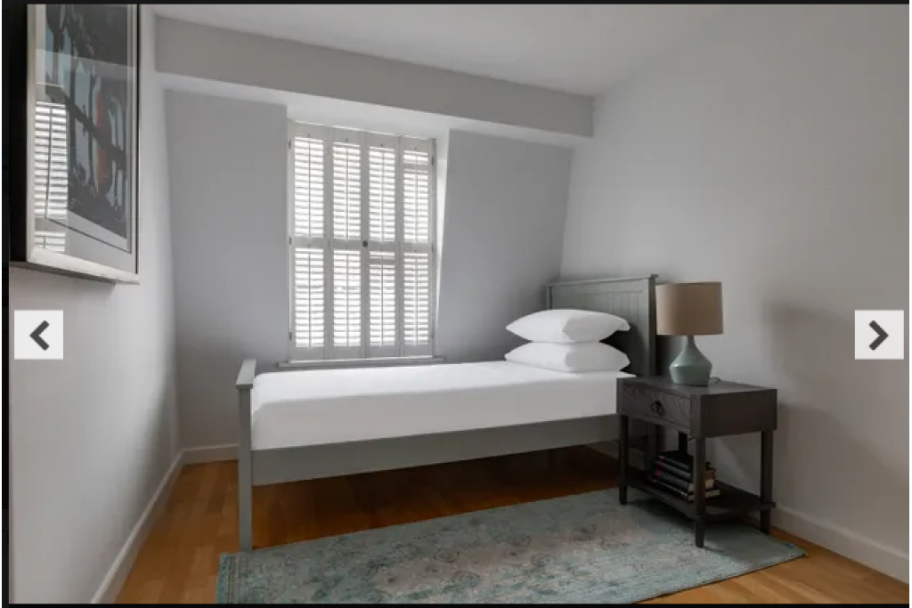 Canning Place Mews – Kensington – Charming 3-Bedroom Mews Home with Modern Comforts