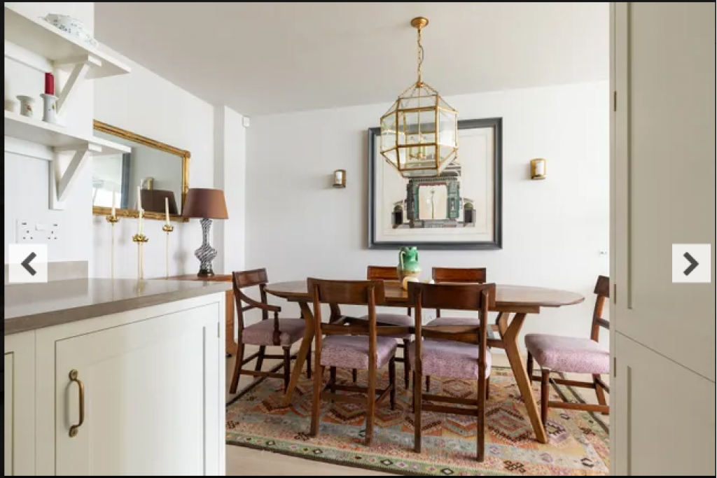 Cranley Mews VI – South Kensington – 2-Bedroom Mews Home with Vintage Charm