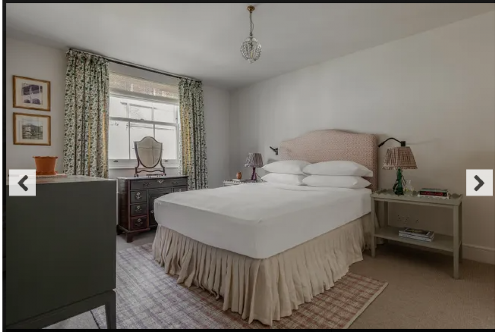 Cranley Mews VI – South Kensington – 2-Bedroom Mews Home with Vintage Charm