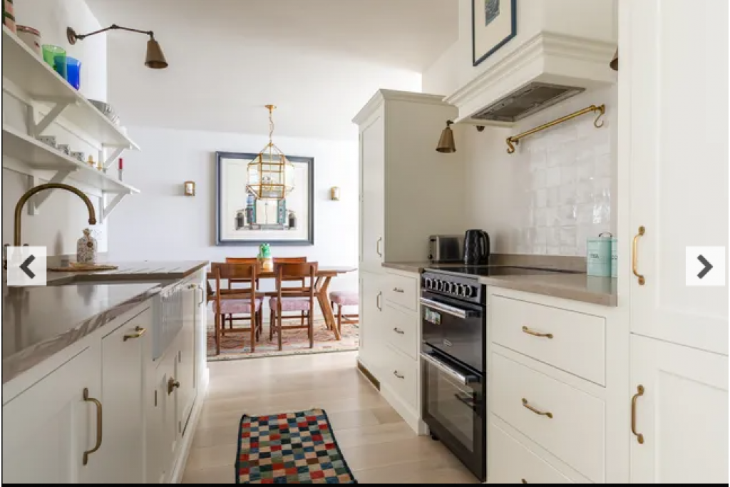 Cranley Mews VI – South Kensington – 2-Bedroom Mews Home with Vintage Charm