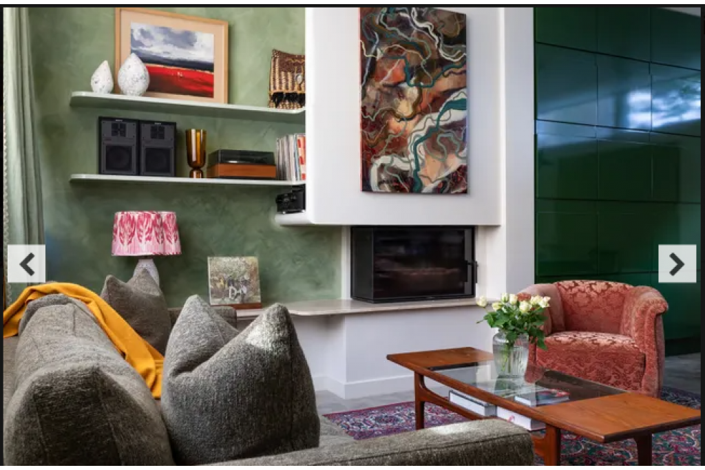 St Luke’s Mews III – Notting Hill – 2-Bedroom Mews Home with Classic Charm