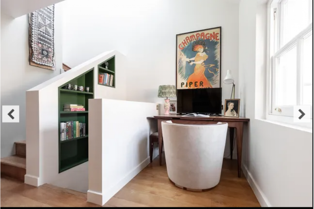 St Luke’s Mews III – Notting Hill – 2-Bedroom Mews Home with Classic Charm