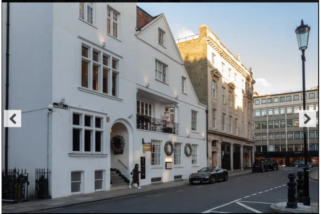 William Mews – Knightsbridge – Elegant 3-Bedroom Mews House Property Overview