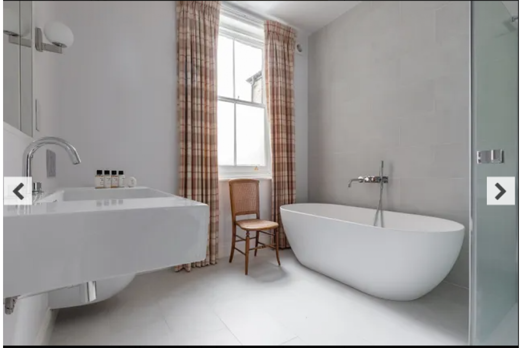 Radipole Road IV – Fulham – Charming 3-Bedroom Townhouse