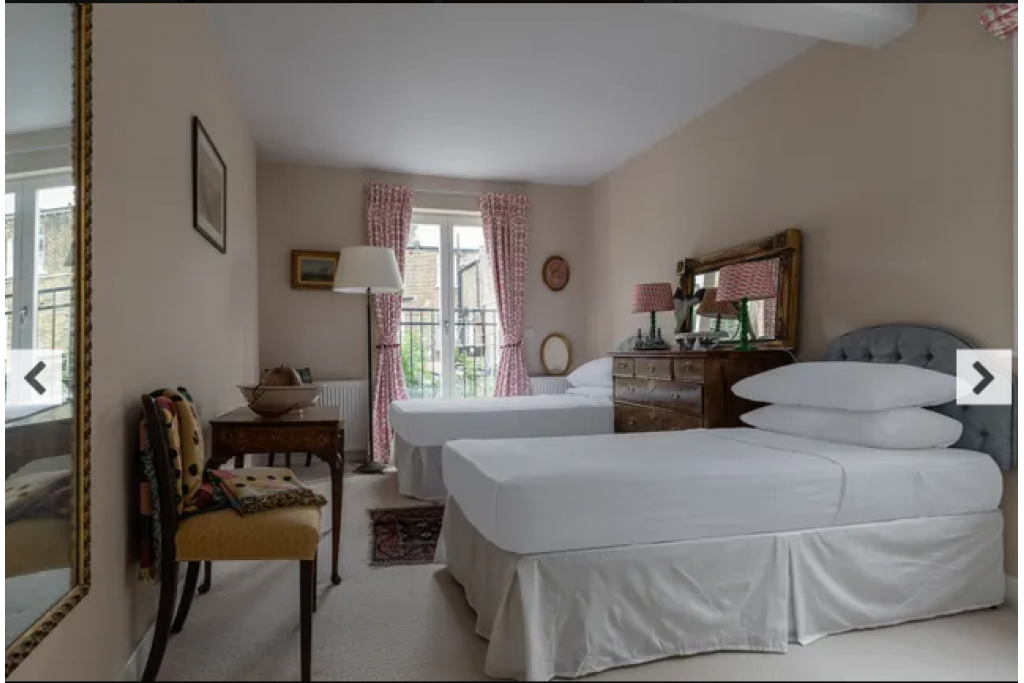 Radipole Road IV – Fulham – Charming 3-Bedroom Townhouse