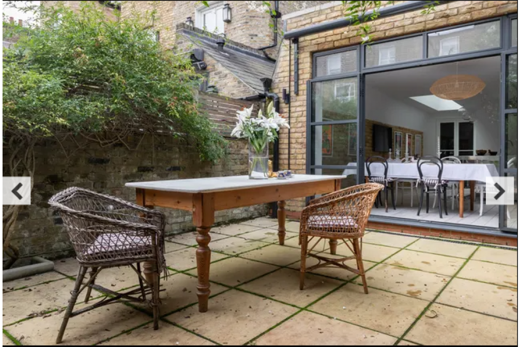 Radipole Road IV – Fulham – Charming 3-Bedroom Townhouse