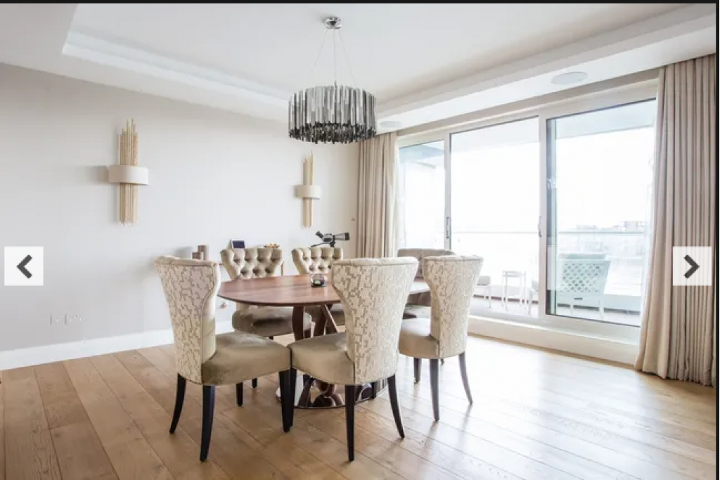 Chelsea Crescent – Stylish 2-Bedroom Home with Thames Views