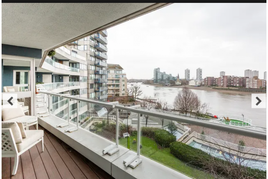 Chelsea Crescent – Stylish 2-Bedroom Home with Thames Views