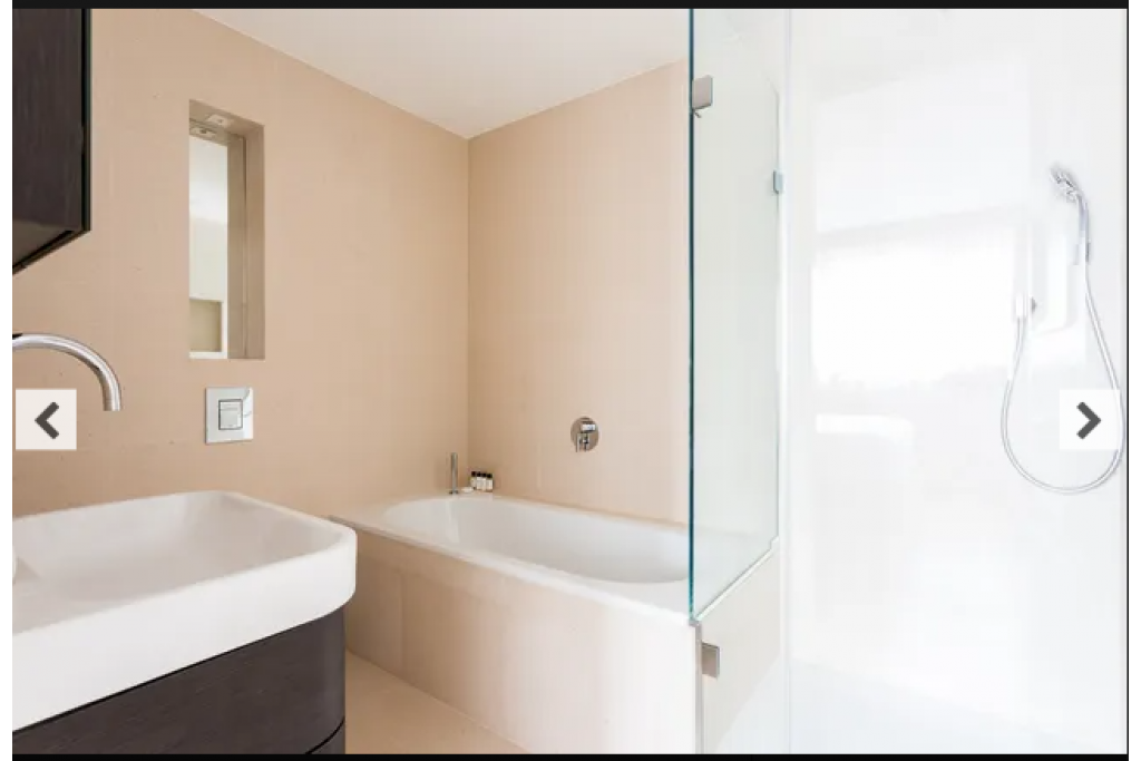 Chelsea Crescent – Stylish 2-Bedroom Home with Thames Views