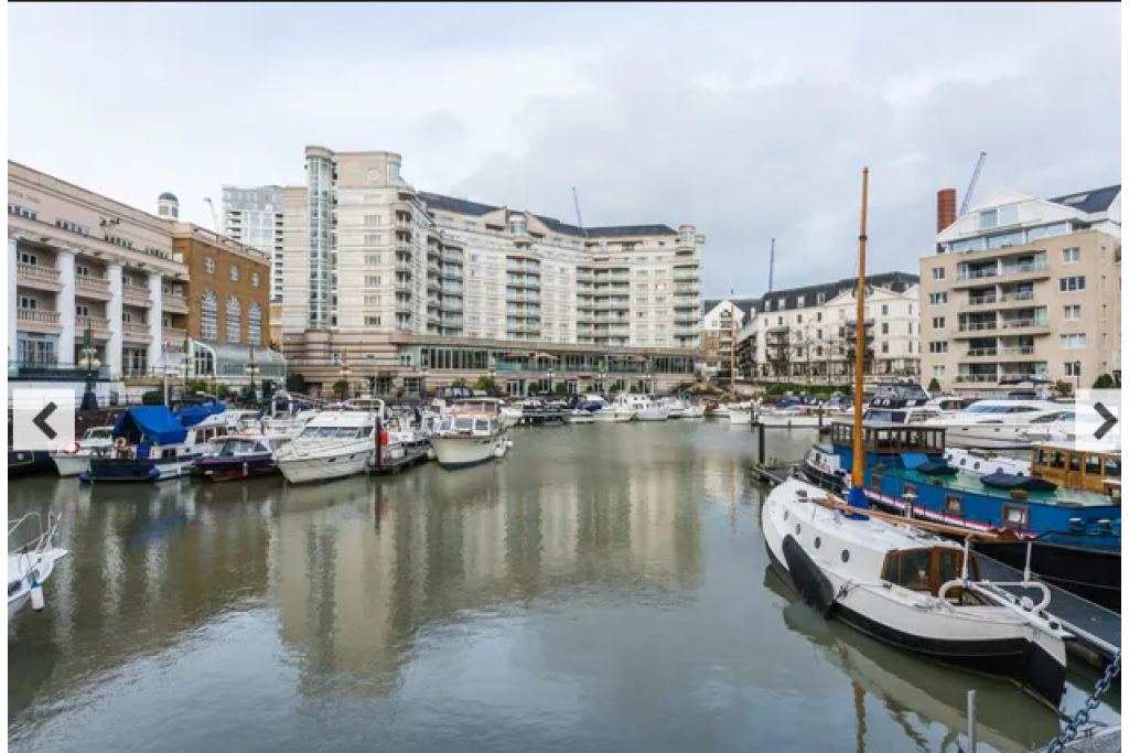 Chelsea Crescent – Stylish 2-Bedroom Home with Thames Views