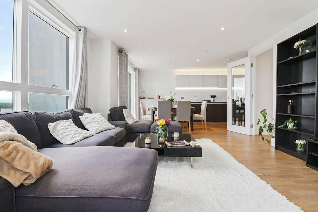 3 bedroom Apartment for Sale