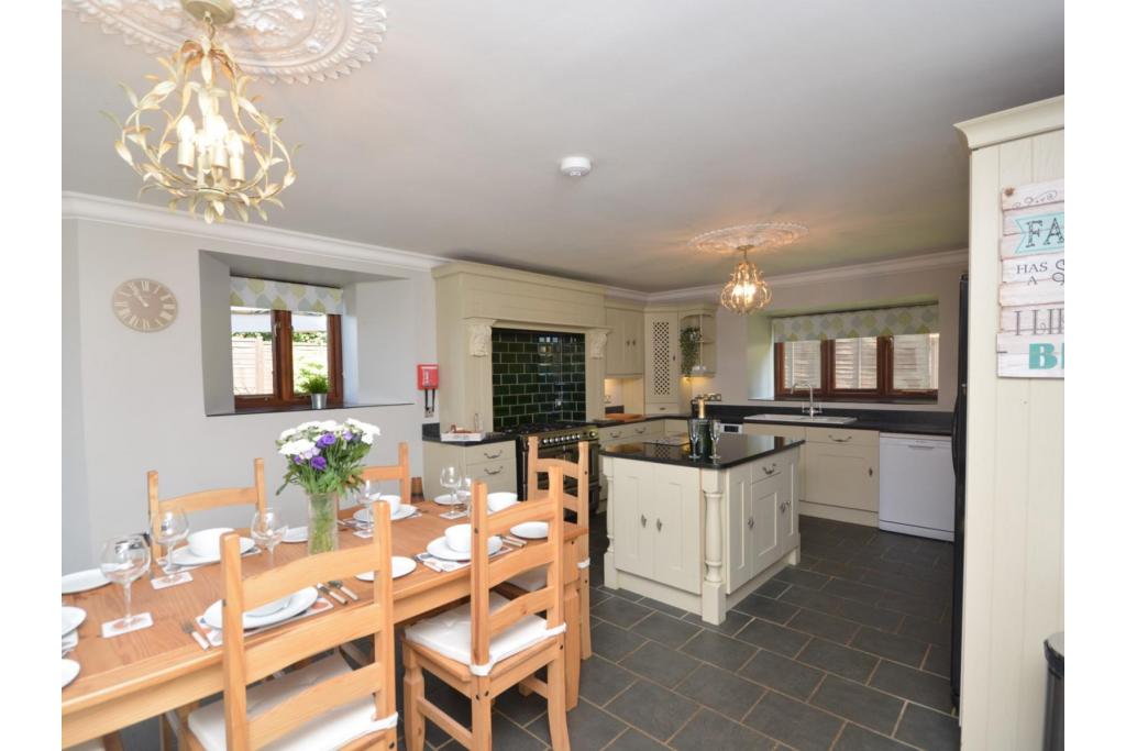 North Gate Barn South Molton (2mls NW), Exmoor