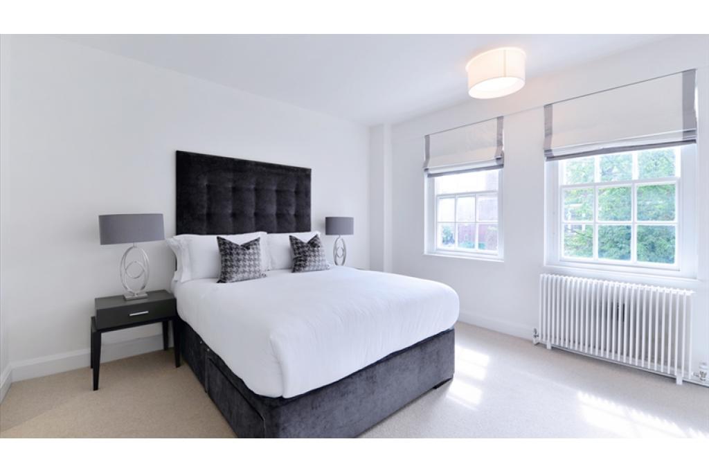 Elegant Mid-Term Let Apartments at Pelham Court, Chelsea SW3
