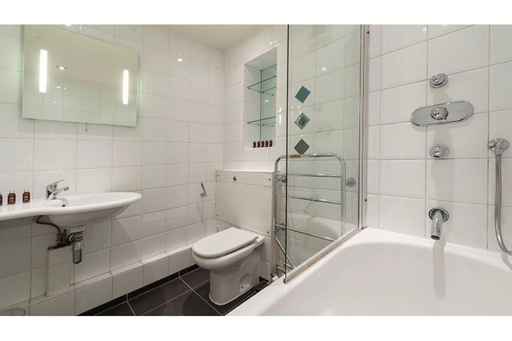 Elegant Mid-Term Let Apartments at Pelham Court, Chelsea SW3