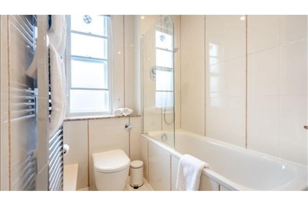 Hill Street Apartments, Mayfair W1J