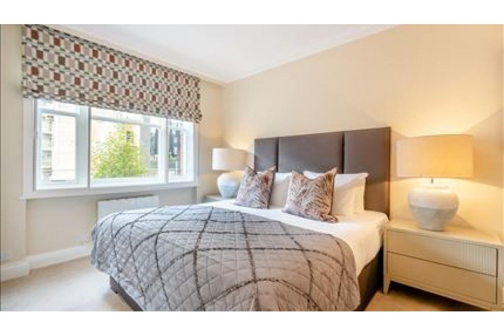 Hill Street Apartments, Mayfair W1J