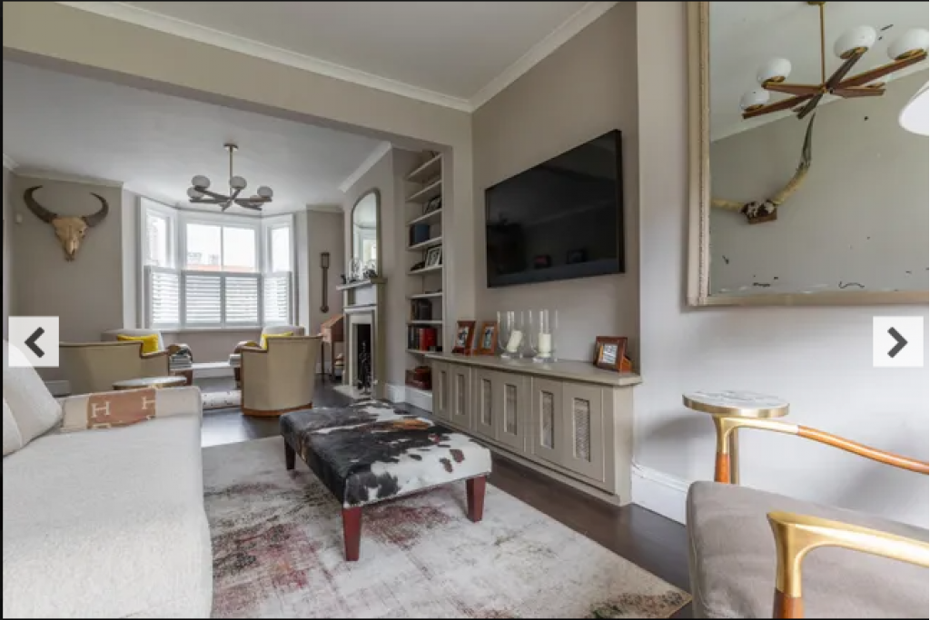 Tetcott Road, Chelsea – Charming 2-Bedroom, 2-Bathroom Apartment with Private Garden