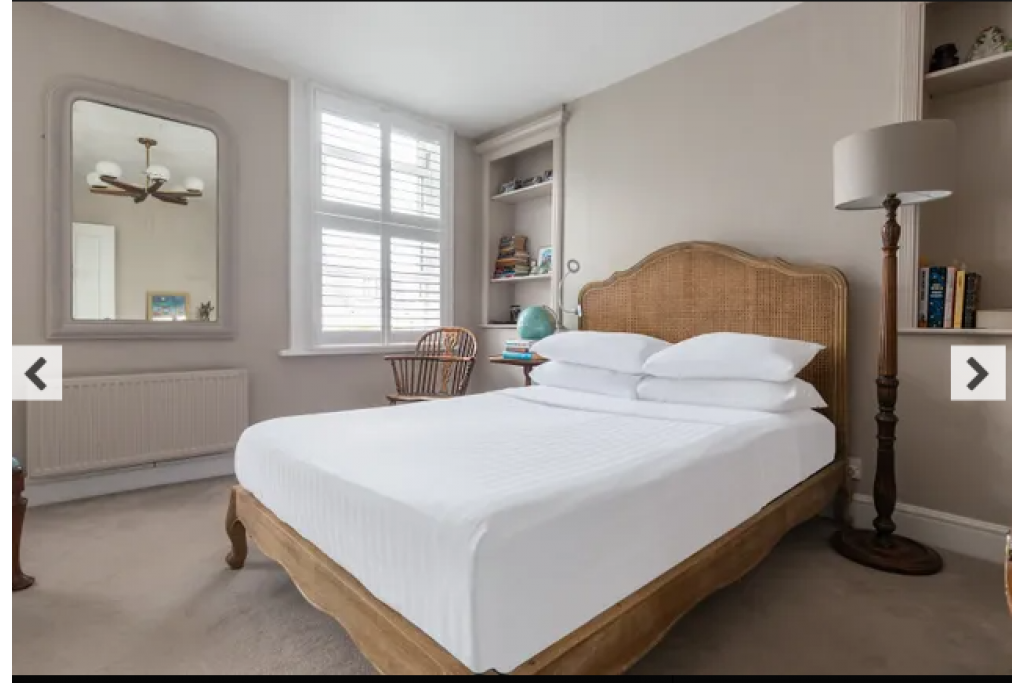 Tetcott Road, Chelsea – Charming 2-Bedroom, 2-Bathroom Apartment with Private Garden