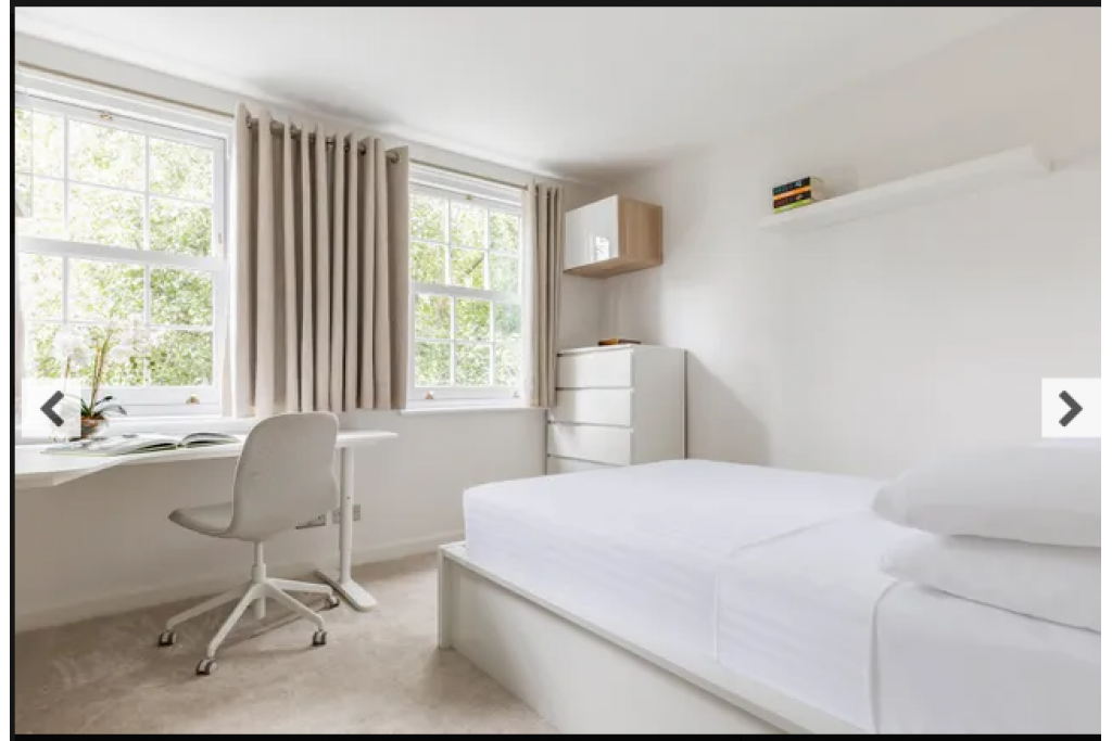 Somerset Square, Holland Park – Elegant 5-Bedroom Family Home with Garden