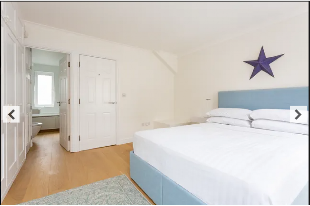 Edge Street IV, Notting Hill – Charming 2-Bedroom, 3-Bathroom Apartment with Balcony