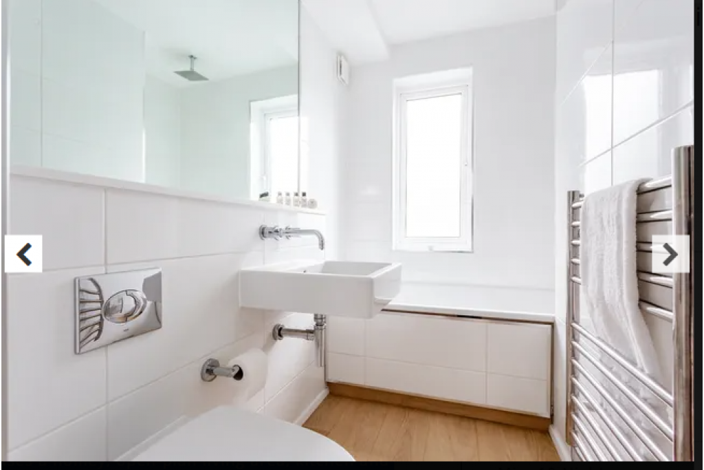 Edge Street IV, Notting Hill – Charming 2-Bedroom, 3-Bathroom Apartment with Balcony