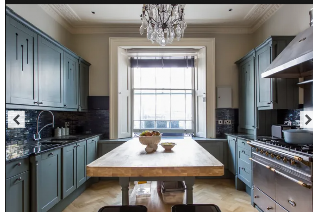 Ovington Gardens, Knightsbridge – Elegant 3-Bedroom Luxury Apartment with Courtyard Garden – POA