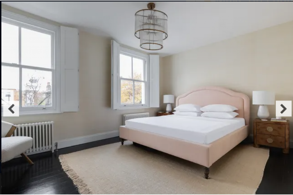 Edith Grove VIII, Chelsea – Charming 2-Bedroom Townhouse with Garden – POA