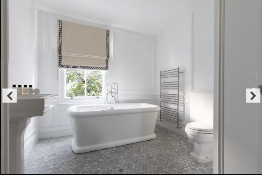 Edith Grove VIII, Chelsea – Charming 2-Bedroom Townhouse with Garden – POA