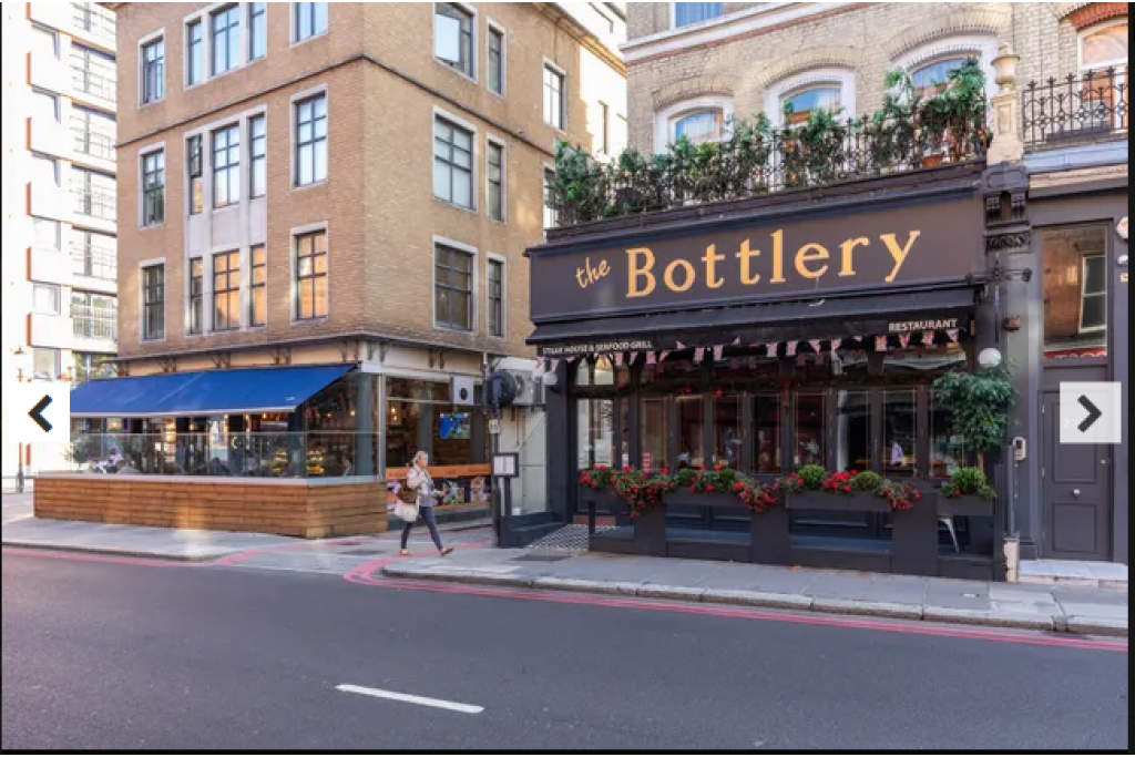 Edith Grove VIII, Chelsea – Charming 2-Bedroom Townhouse with Garden – POA