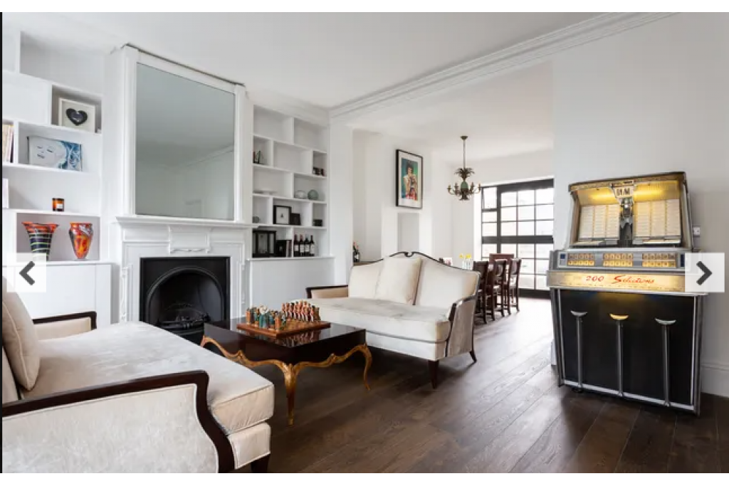 Fulham Road X, Chelsea – Stylish 3-Bedroom Apartment with Bold Decor – POA