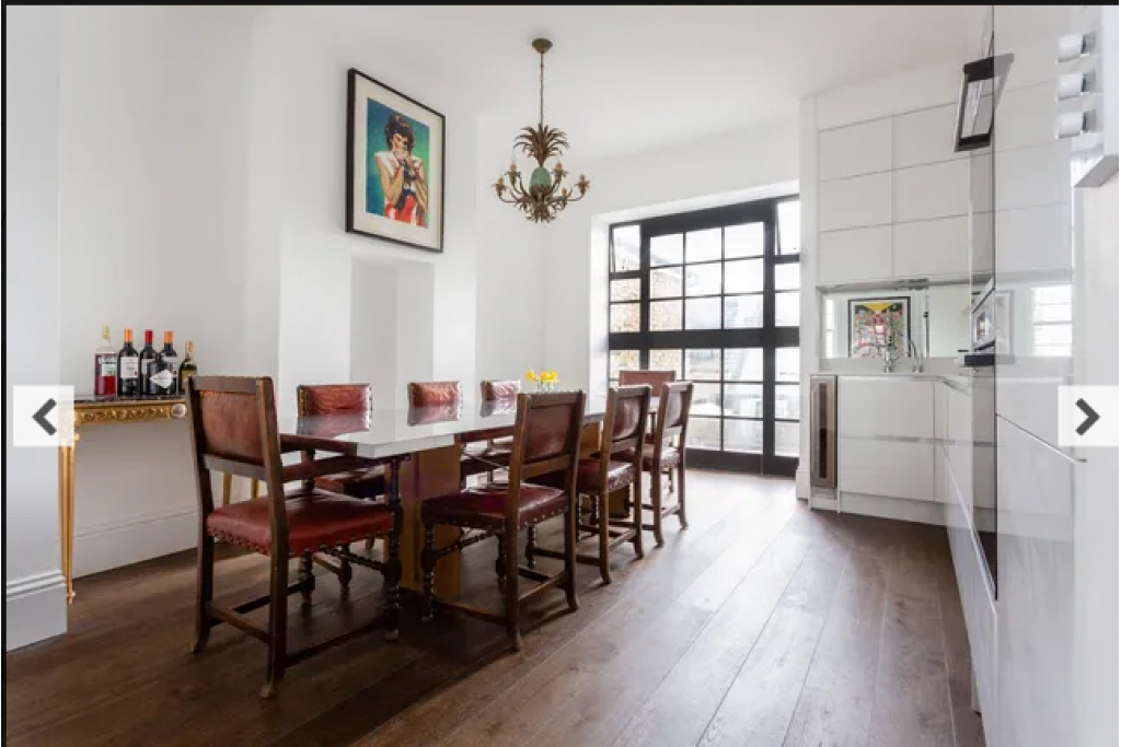 Fulham Road X, Chelsea – Stylish 3-Bedroom Apartment with Bold Decor – POA