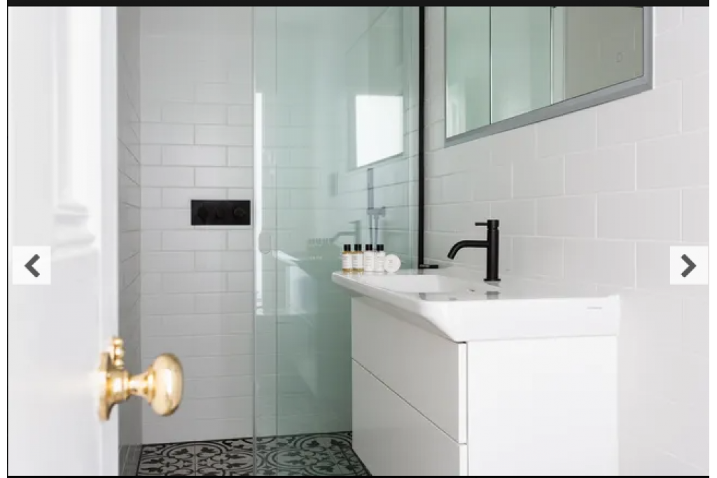 Fulham Road X, Chelsea – Stylish 3-Bedroom Apartment with Bold Decor – POA