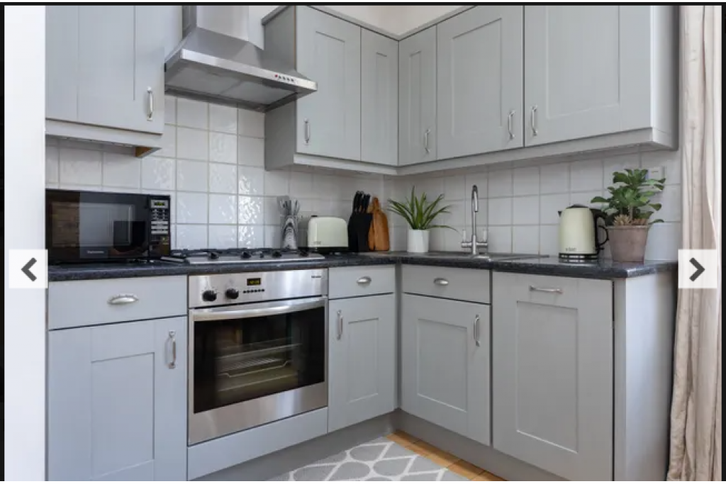 Bathurst Mews III, Bayswater – Charming 2-Bedroom Retreat with Private Ensuite Bathrooms