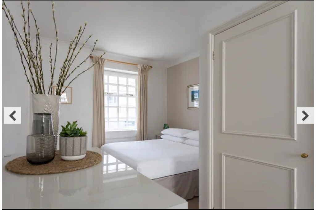 Bathurst Mews III, Bayswater – Charming 2-Bedroom Retreat with Private Ensuite Bathrooms